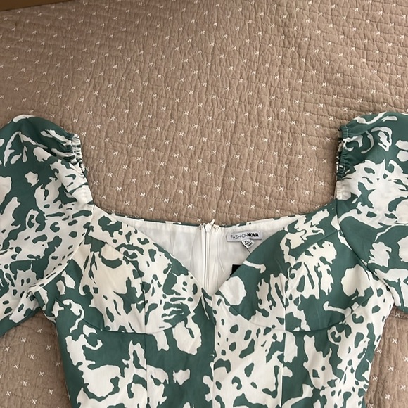 Flirty dress - Picture 6 of 9